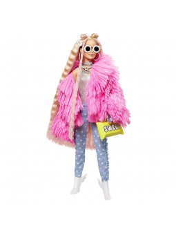 Barbie Nina Extra-3 amb un Tou Abric de Peluix Rosa, una Mascota Barreja de Unicorn i Porquet